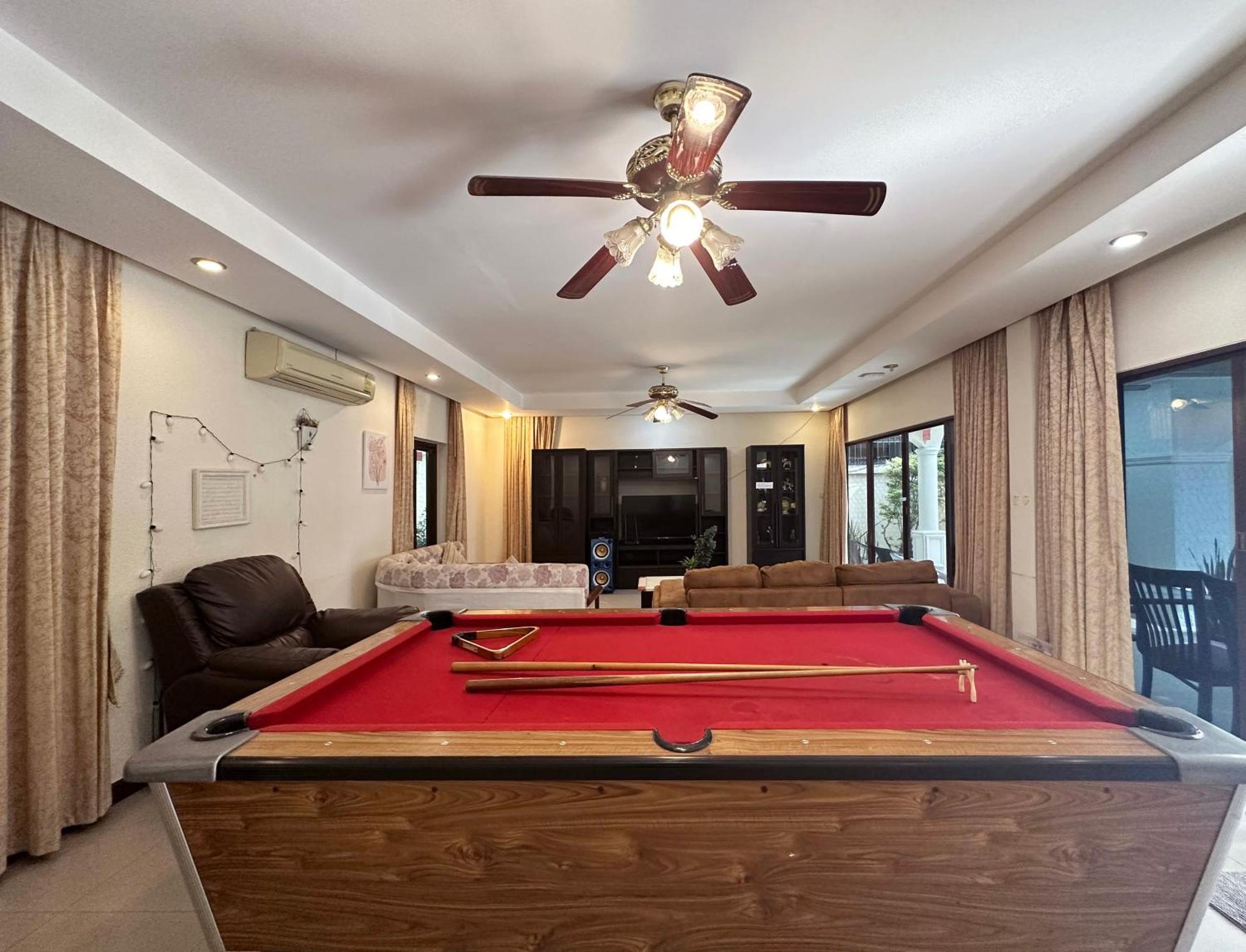Blooming Hill Boutique Suites Pattaya Esterno foto